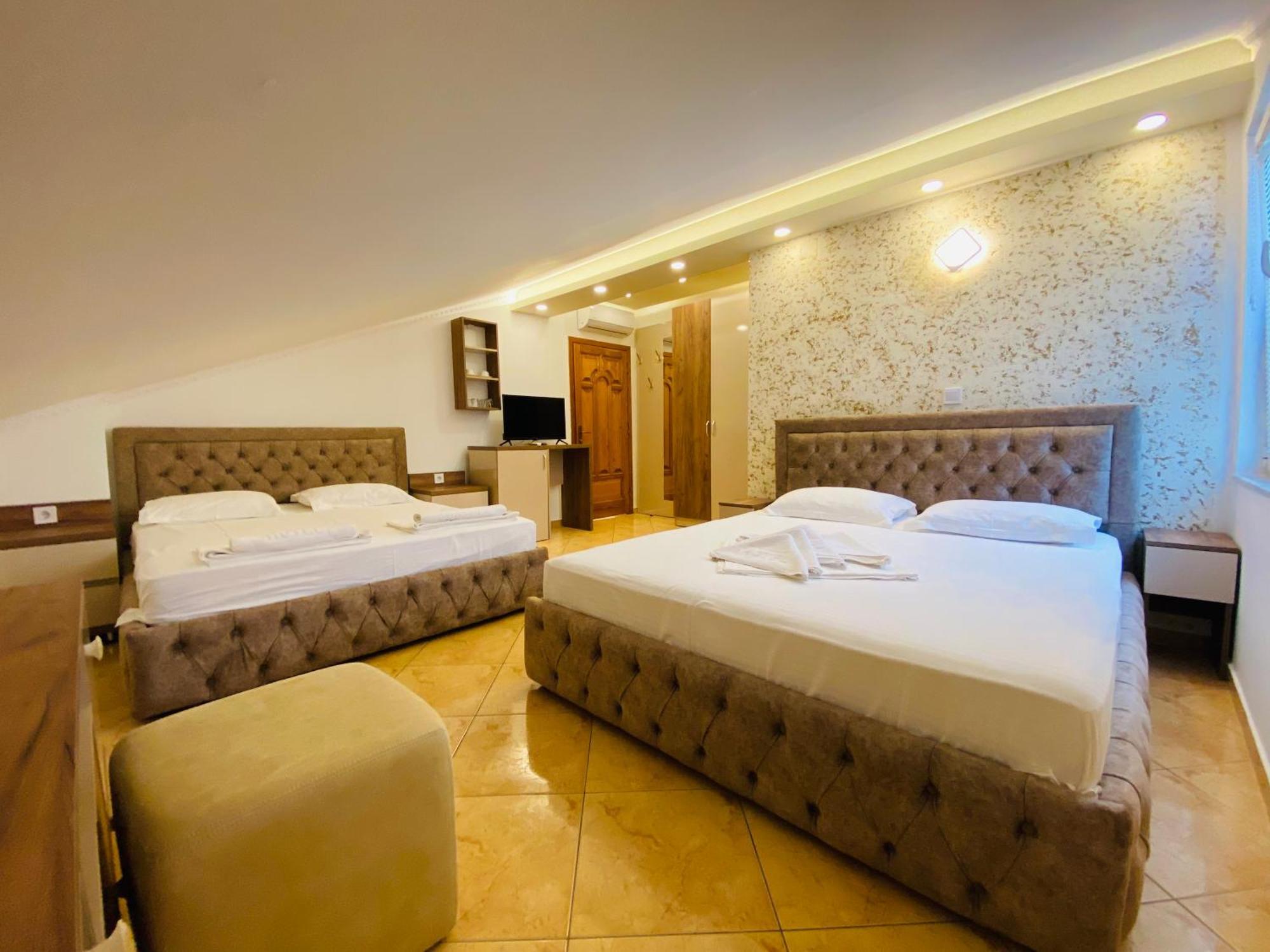 Apart Hotel Llolla Улцинь Экстерьер фото