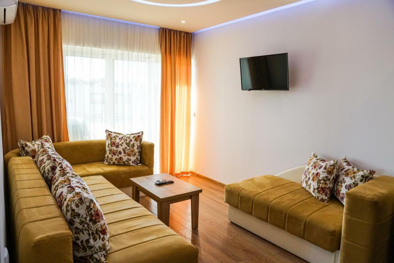 Apart Hotel Llolla Улцинь Экстерьер фото