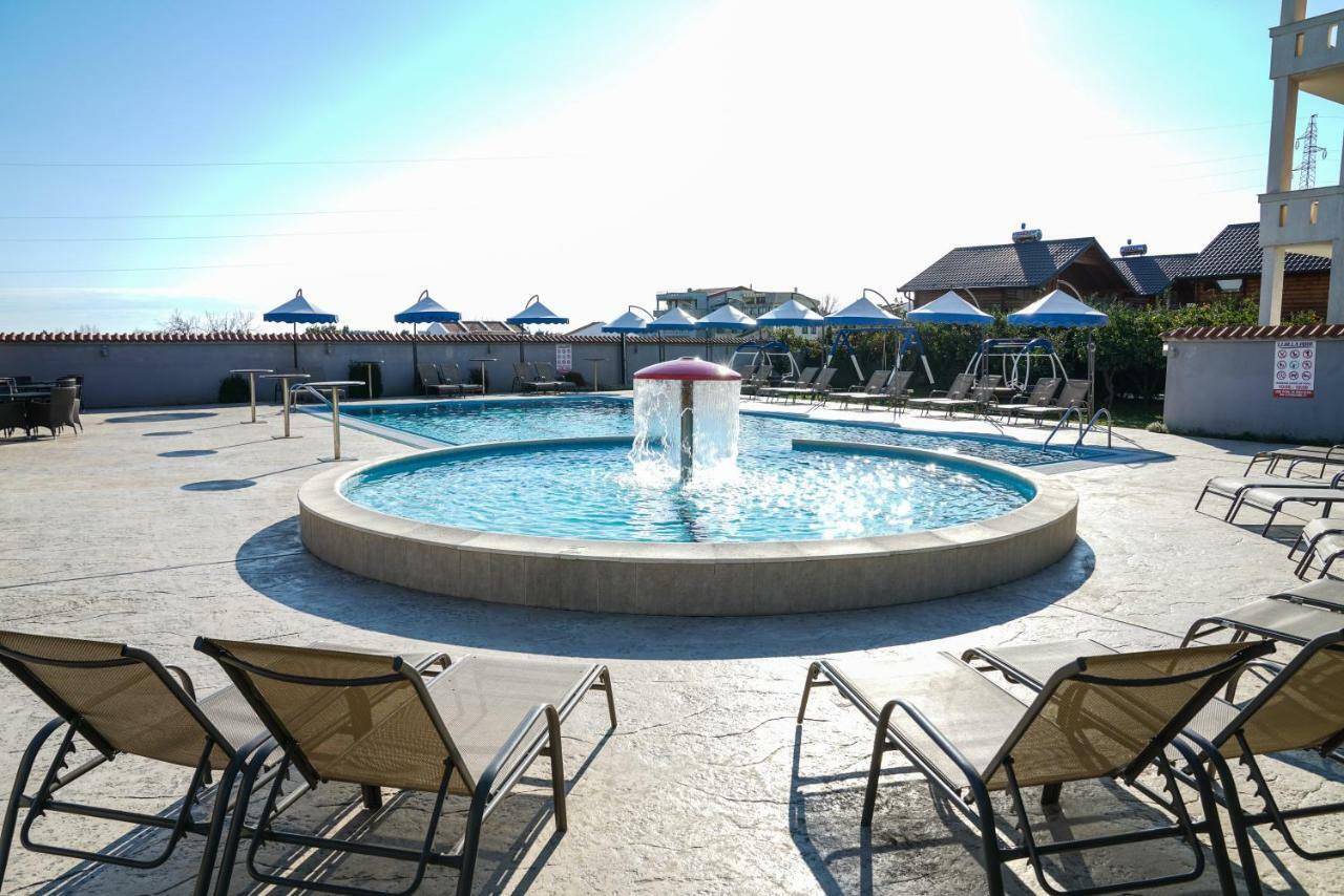 Apart Hotel Llolla Улцинь Экстерьер фото