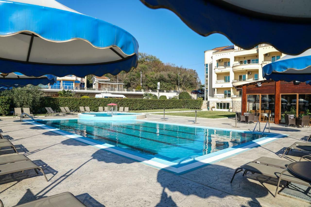 Apart Hotel Llolla Улцинь Экстерьер фото